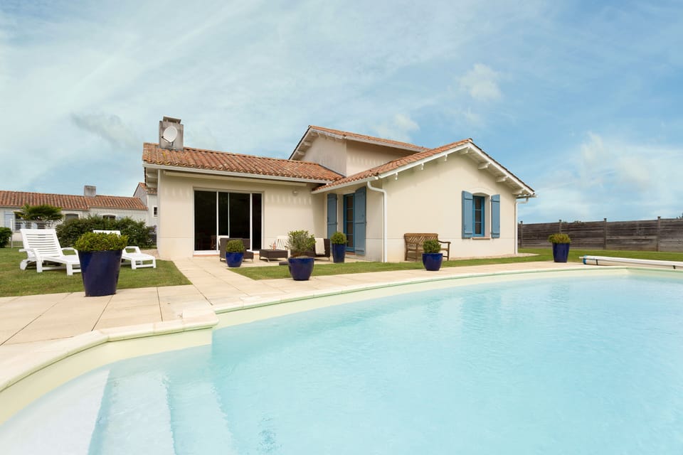 Private pool