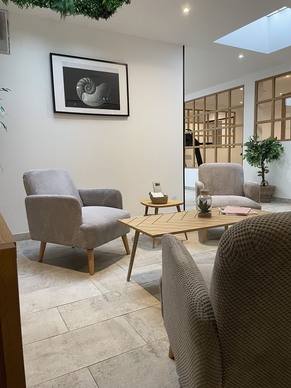 Sauna, body treatments, aromatherapy, hot stone massages