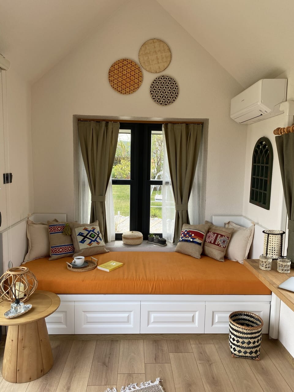 Panoramic Bungalow | 1 bedroom, hypo-allergenic bedding, minibar, laptop workspace