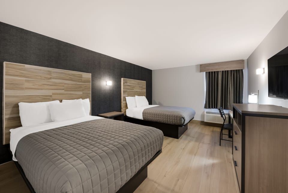 Deluxe Double Room | Desk, laptop workspace, free WiFi, bed sheets