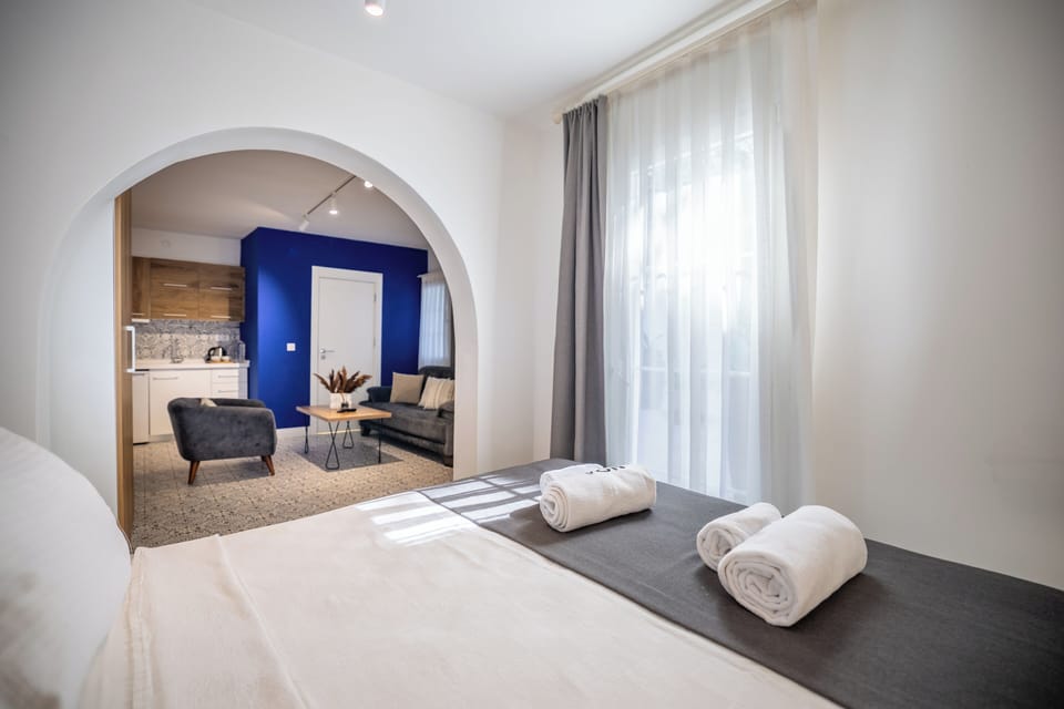 Economy No View Apartment | 1 bedroom, in-room safe, blackout drapes, iron/ironing board