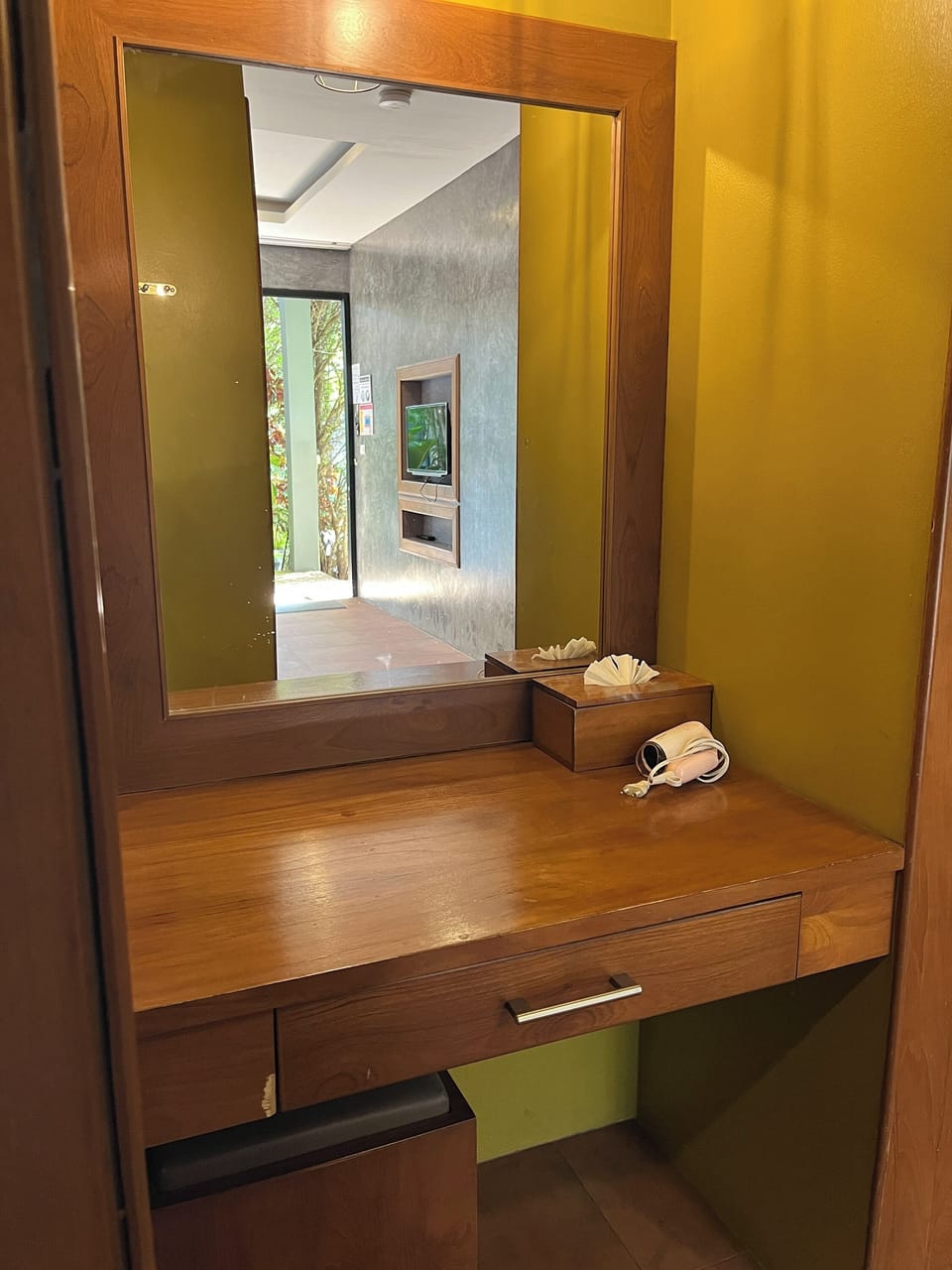Double Room | In-room safe, desk, soundproofing, free WiFi