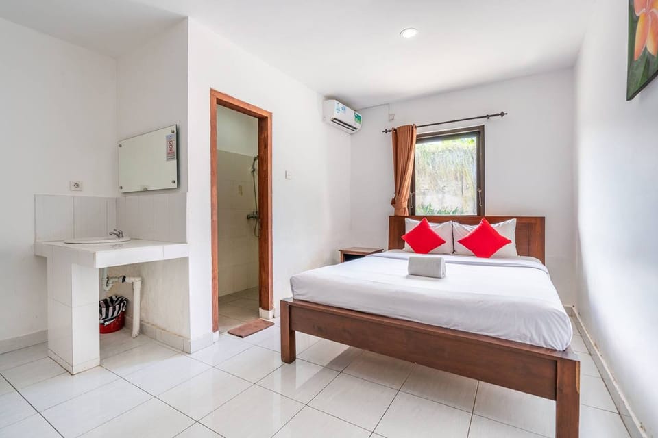 Standard Double Room | Desk, free WiFi, bed sheets