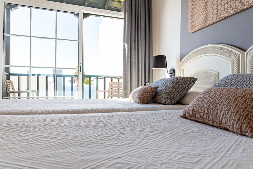 Superior Double or Twin Room, Sea View | In-room safe, free WiFi