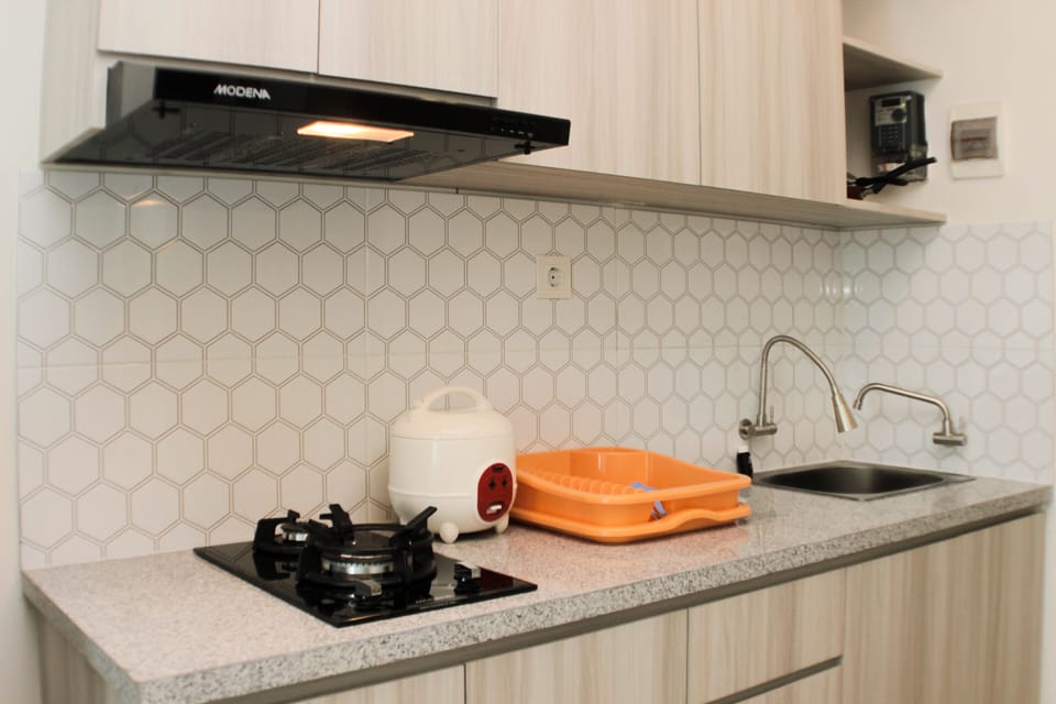 Apartment | Private kitchen | Fridge, cookware/dishes/utensils