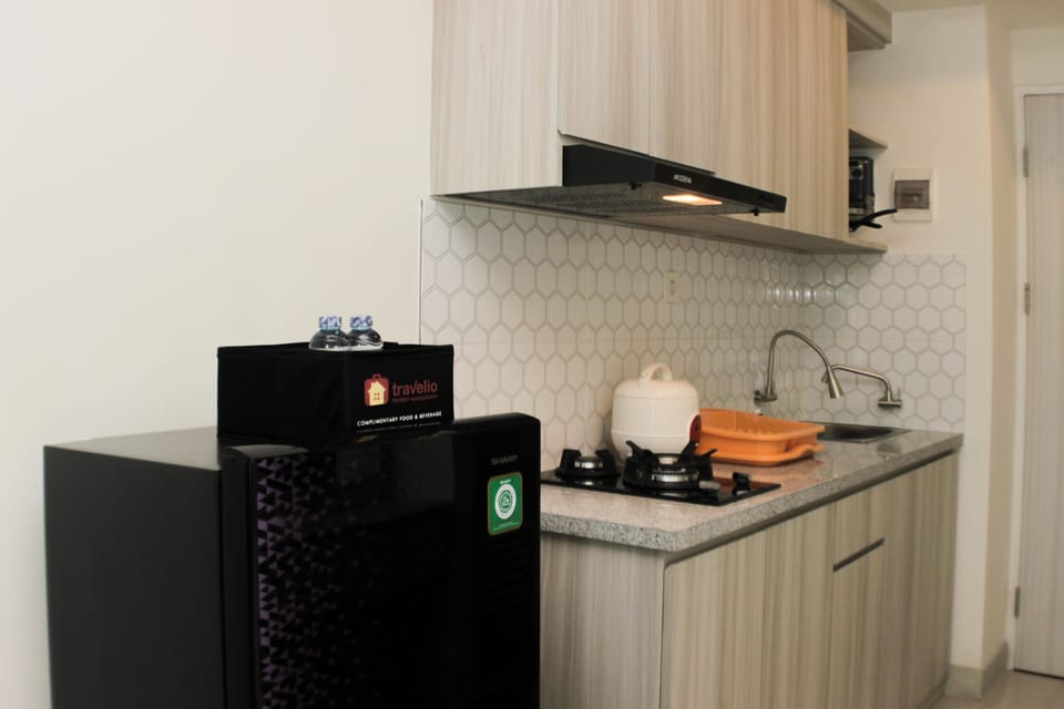 Apartment | Private kitchen | Fridge, cookware/dishes/utensils