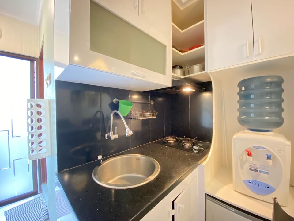 Apartment, 2 Bedrooms | Private kitchen | Fridge, cookware/dishes/utensils