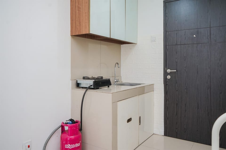 Apartment | Private kitchen | Fridge, cookware/dishes/utensils