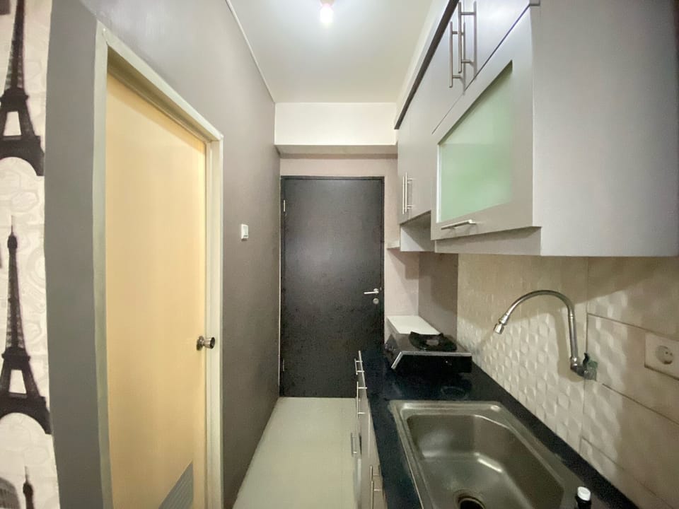 Apartment | Private kitchen | Fridge, cookware/dishes/utensils