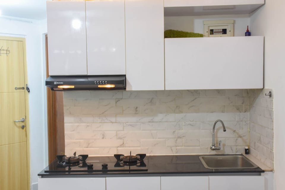 Apartment | Private kitchen | Fridge, cookware/dishes/utensils