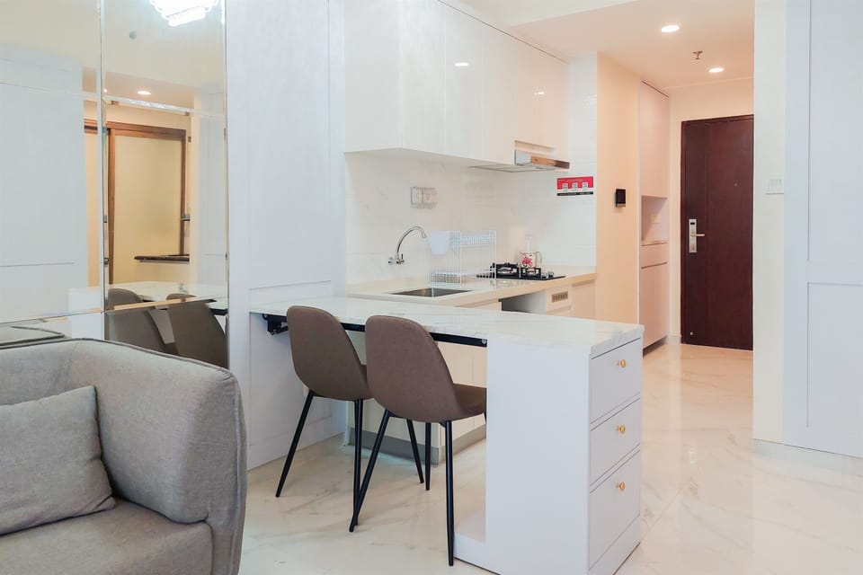 Apartment, 2 Bedrooms | Dining room