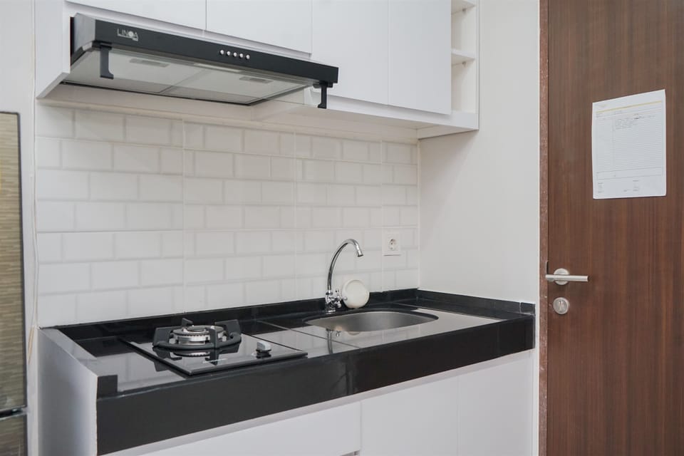 Apartment | Private kitchen | Fridge, cookware/dishes/utensils