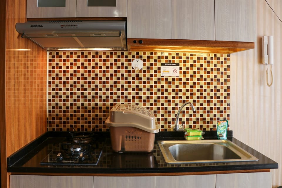 Apartment | Private kitchen | Fridge, cookware/dishes/utensils
