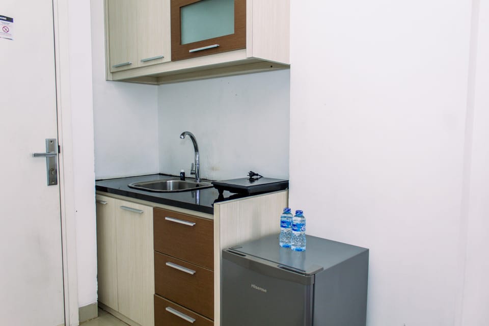 Apartment | Private kitchen | Fridge, cookware/dishes/utensils