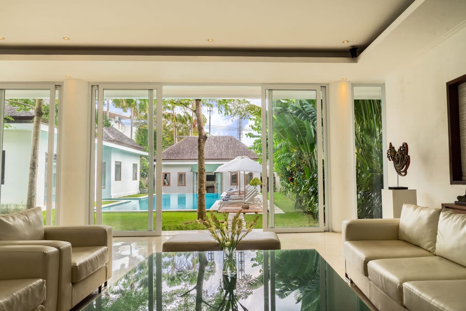 5 Bedroom Pool Villa | Living area | 40-inch LCD TV with cable channels, TV