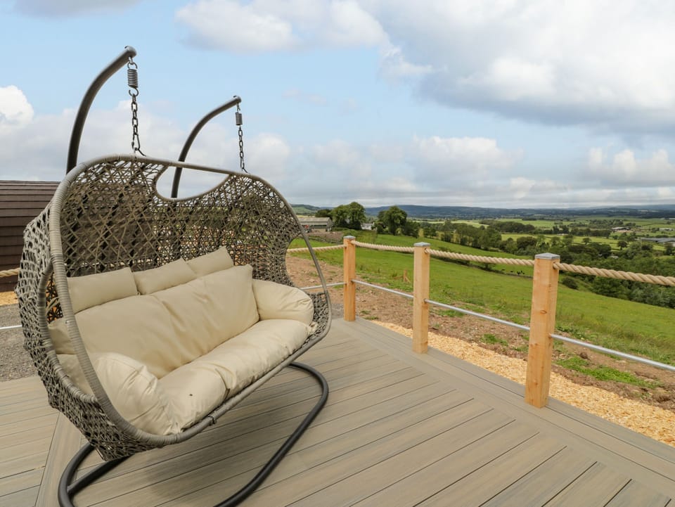 Cottage | Balcony