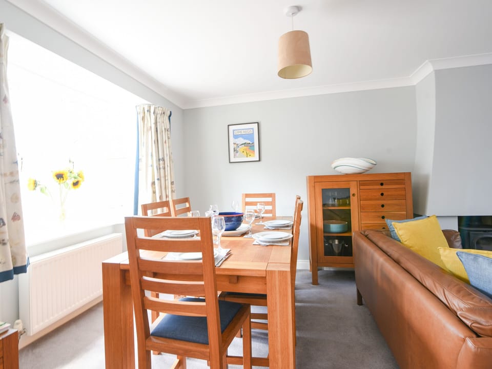 Cottage | Dining