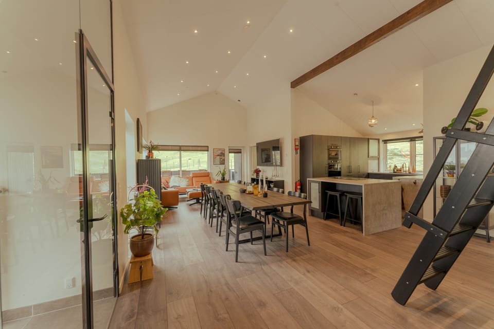 Luxury Villa | Dining room