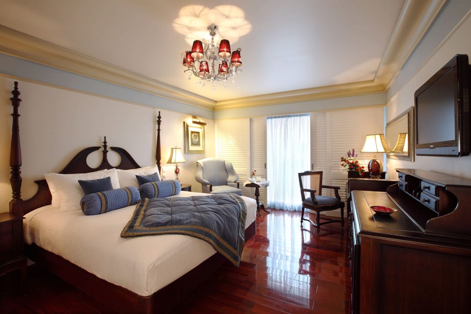 Deluxe Double Room | In-room safe, free WiFi, bed sheets