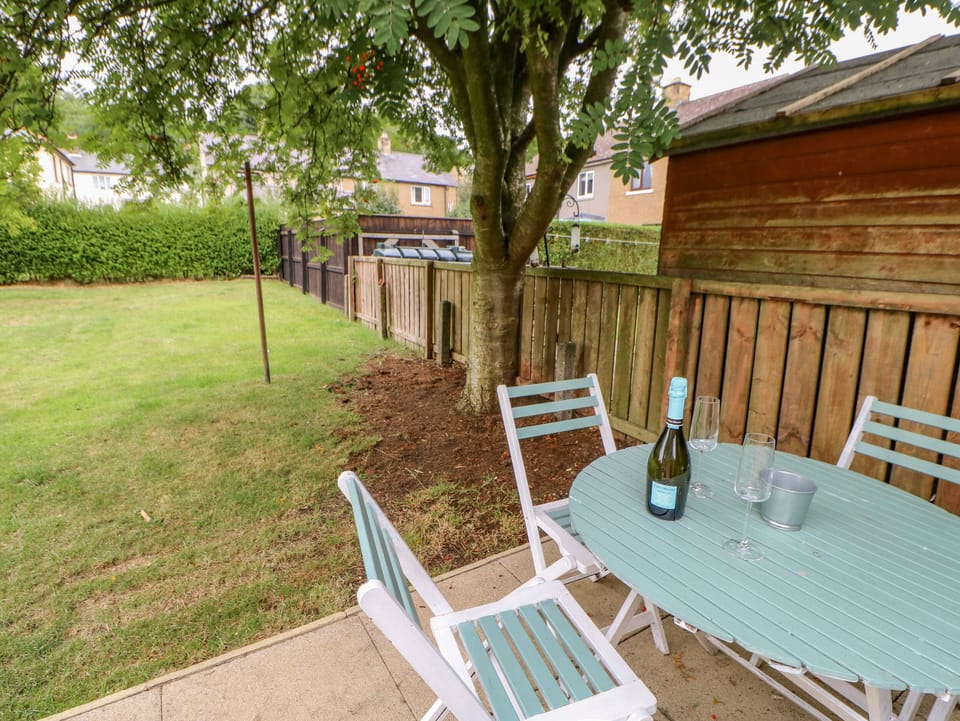 Cottage | Outdoor dining