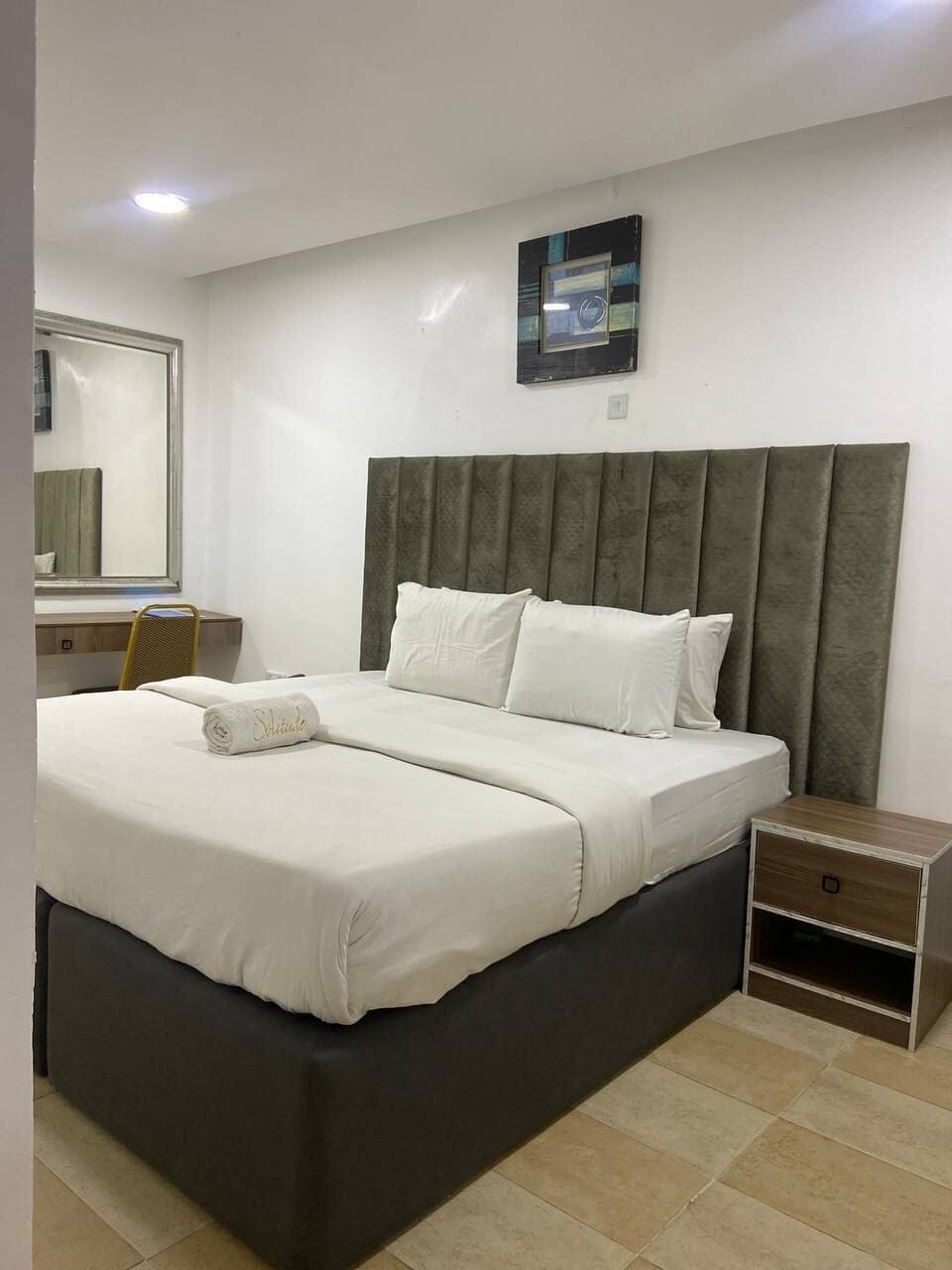Suite, Non Smoking | In-room safe, WiFi (free)