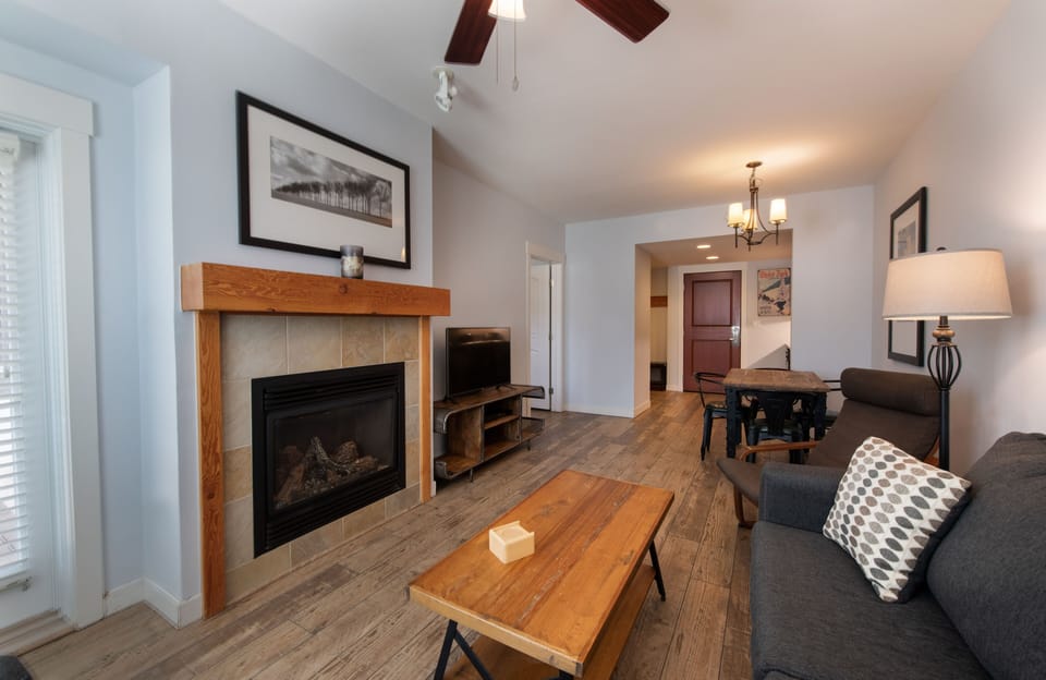 Condo, 1 Bedroom | Living room