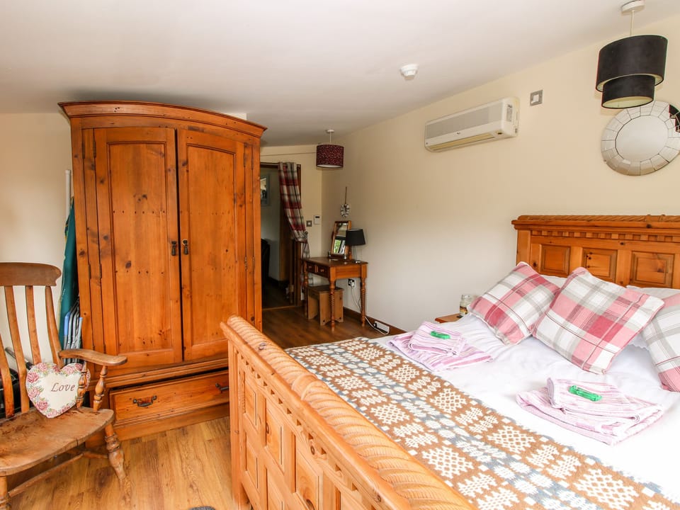 1 bedroom, individually decorated, individually furnished, free WiFi