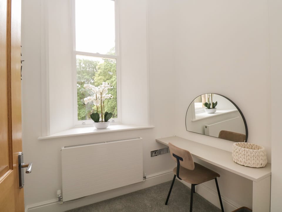 2 bedrooms, individually decorated, individually furnished, free WiFi