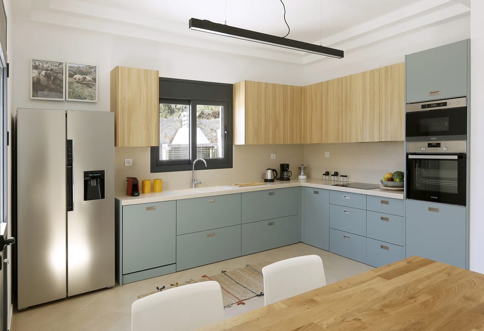 Luxury Villa | Private kitchen | Full-size fridge, microwave, oven, stovetop