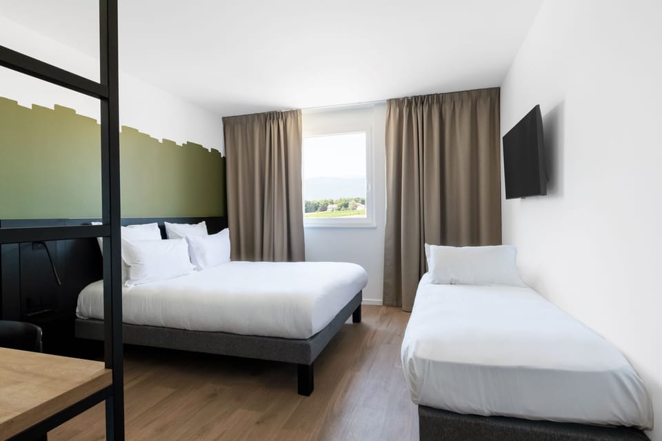 Double Room, Non Smoking | Premium bedding, desk, laptop workspace, iron/ironing board
