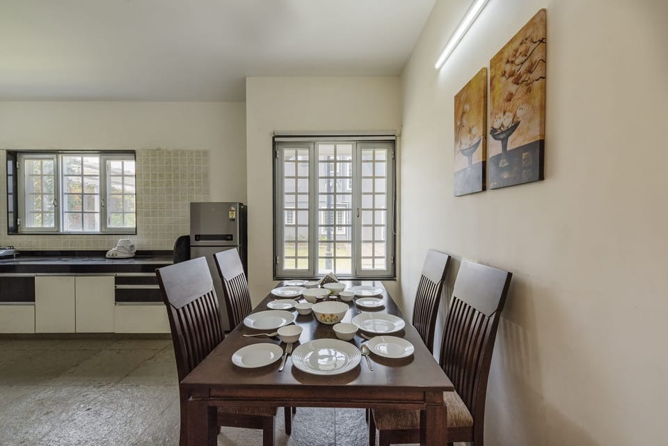 Family Villa | In-room dining