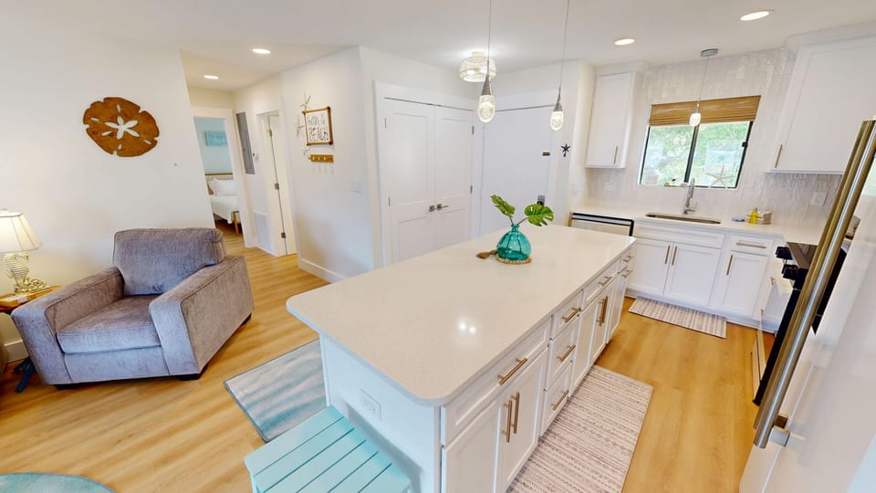 Condo, 2 Bedrooms | Interior