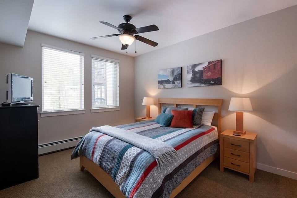 Condo, 2 Bedrooms | 2 bedrooms, iron/ironing board, free WiFi