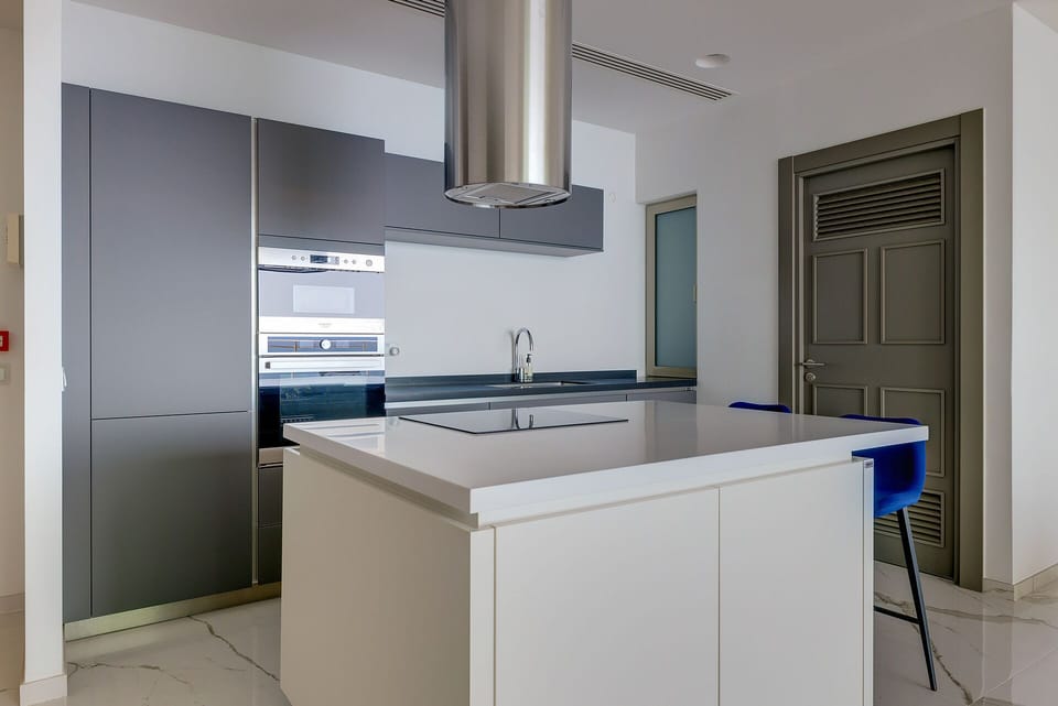 Apartment (2 Bedrooms) | Private kitchen | Espresso maker, electric kettle, dining tables