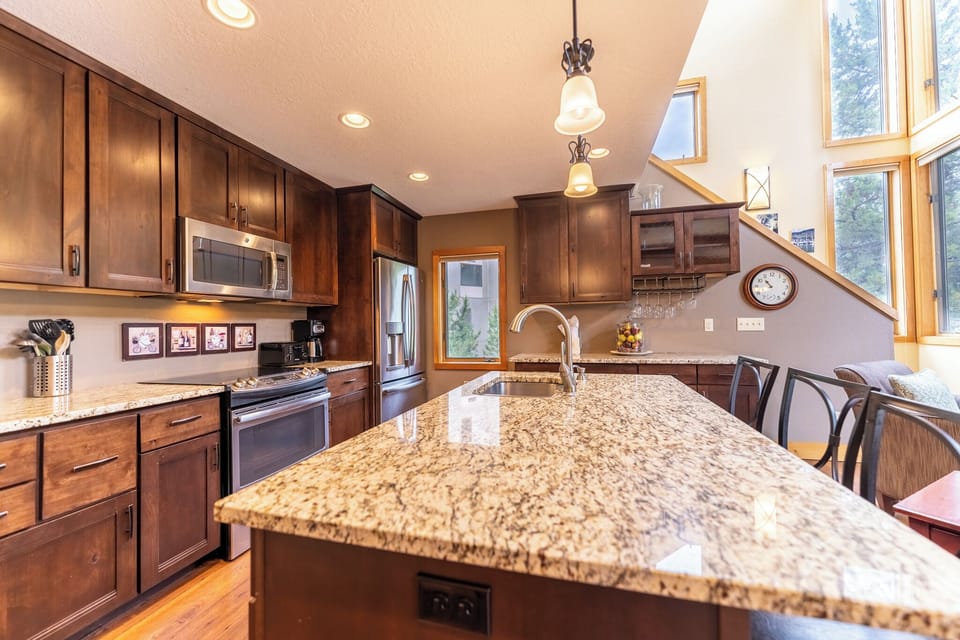 Condo (2 Bedrooms) | Property amenity