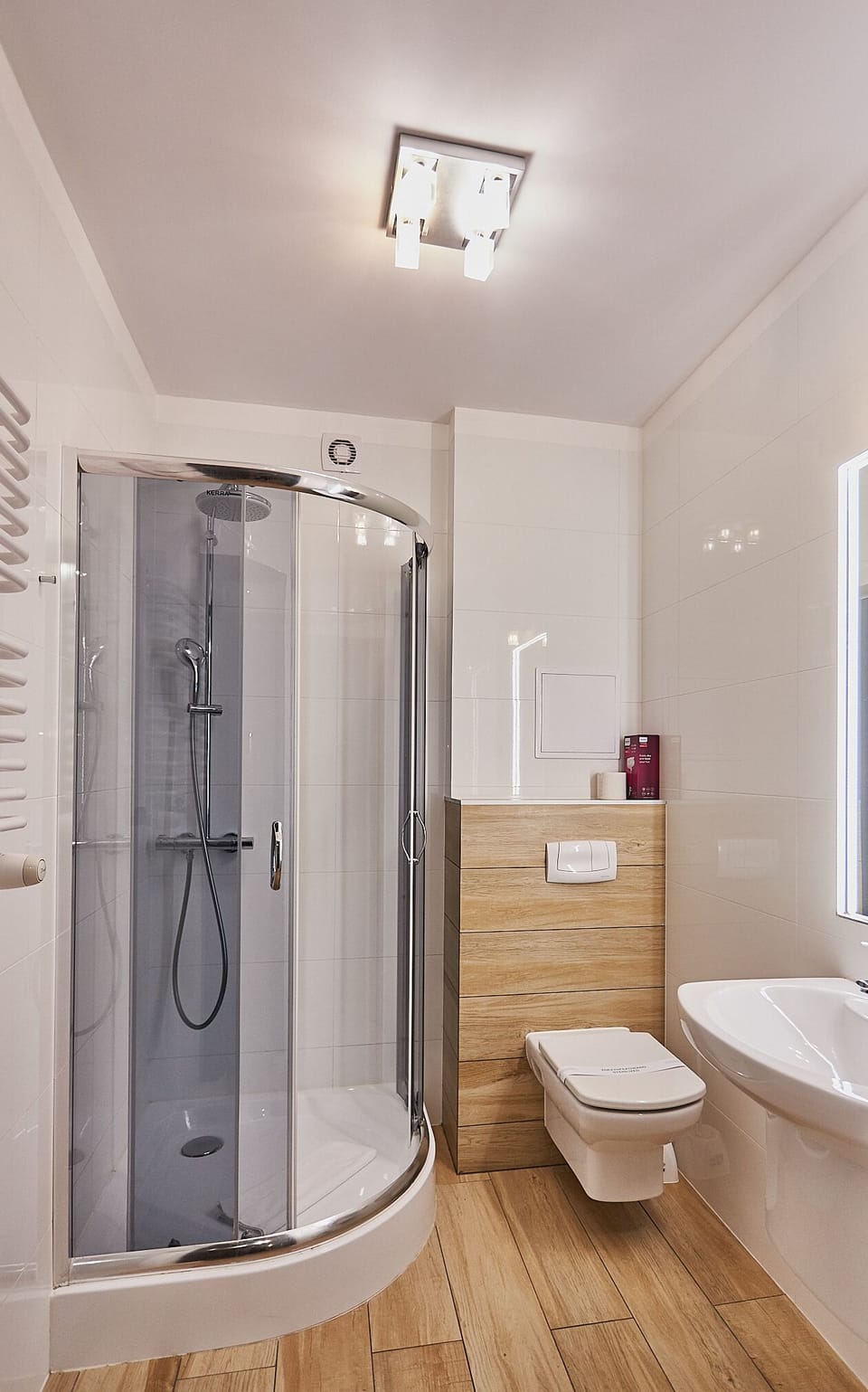 Standard Apartment | Bathroom | Hair dryer