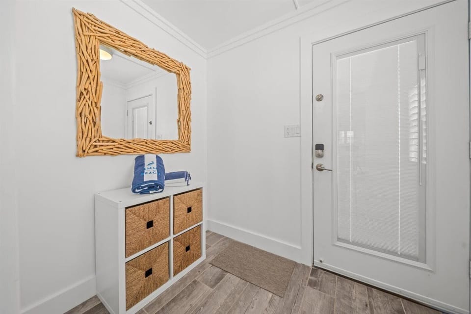 Apartment, 1 Bedroom (Corraline) | Living area | 45-inch Smart TV with cable channels, TV