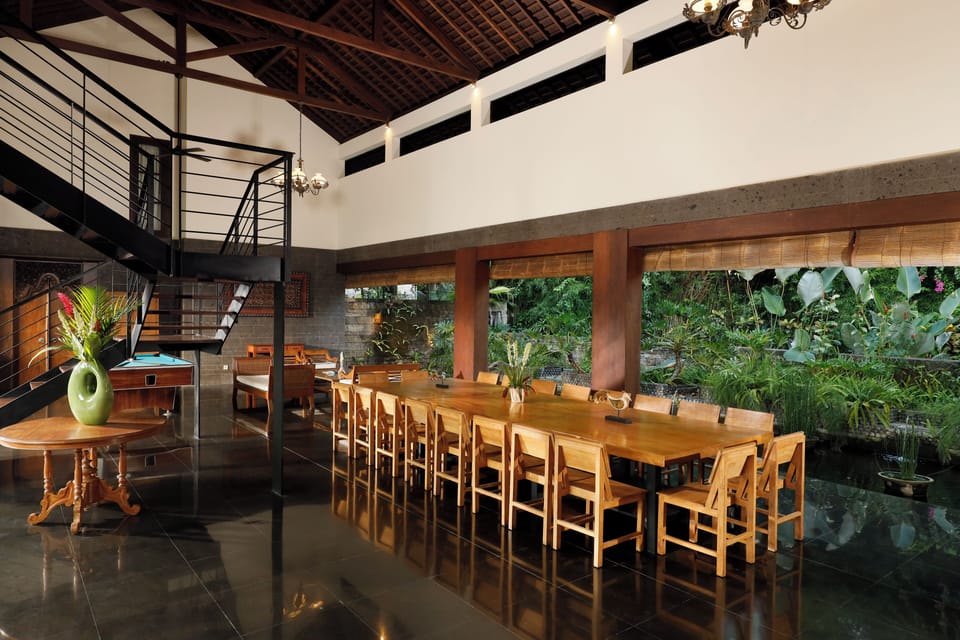 7 Bedroom Pool Villa | In-room dining