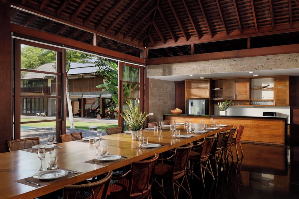 7 Bedroom Pool Villa | In-room dining