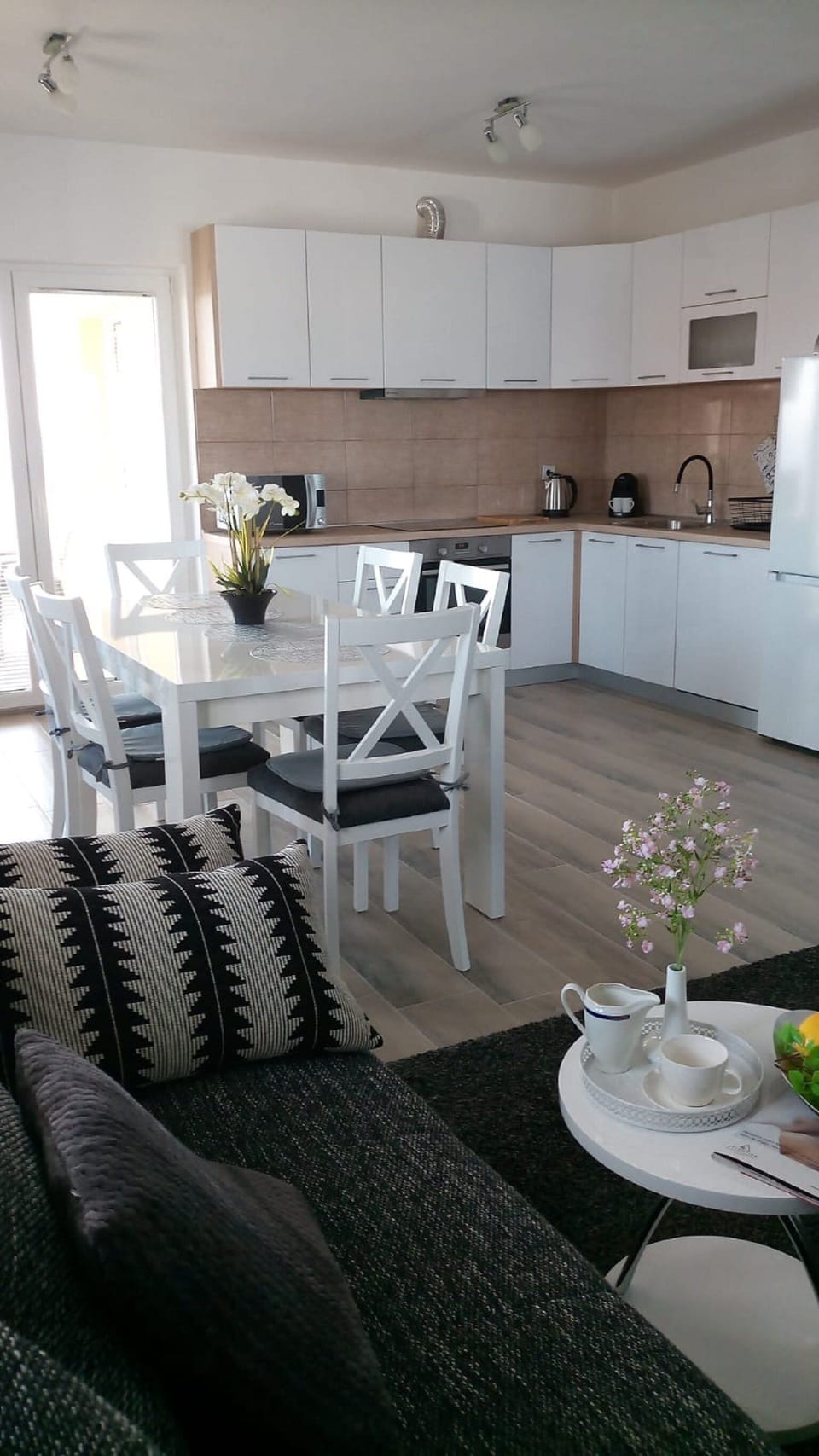 Apartment (Two Bedroom Apartment with Terrace an) | Living room | 25-inch TV with satellite channels