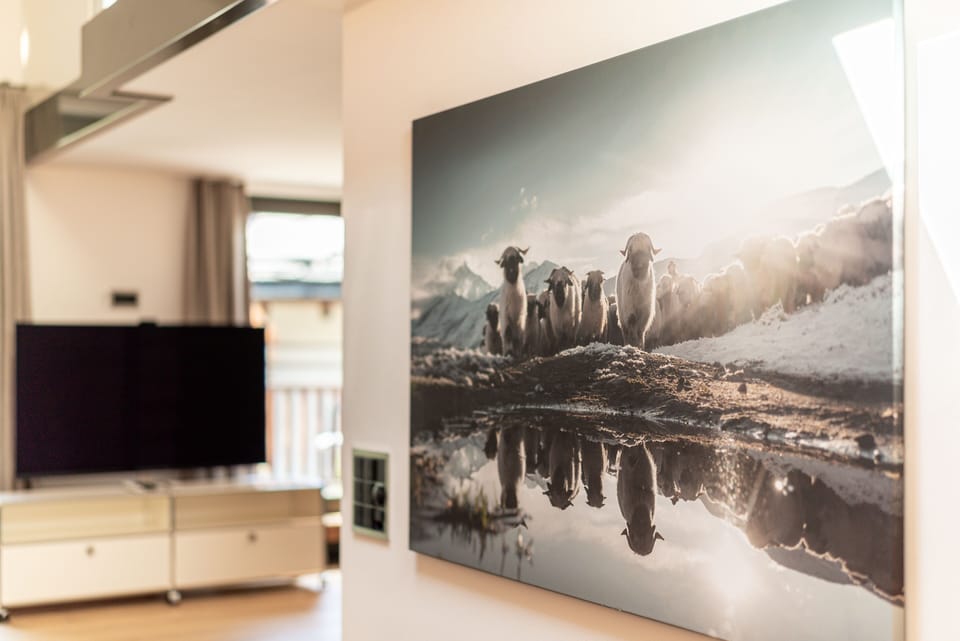 Two-Bedroom Attic Apartment with Matterhorn View | Living area