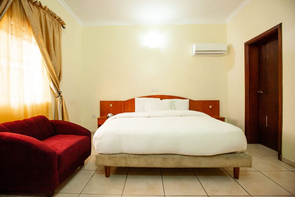 Executive Double or Twin Room | Egyptian cotton sheets, premium bedding, down comforters