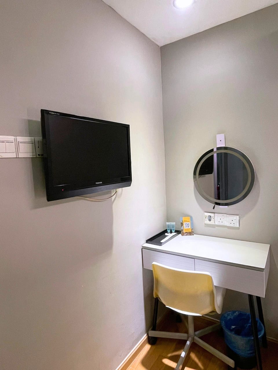 Deluxe Family | Desk, iron/ironing board (on request), WiFi (free), bed sheets