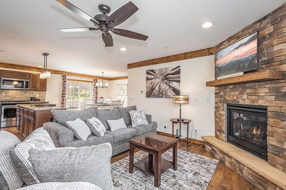 House (4 Bedrooms) | Property amenity