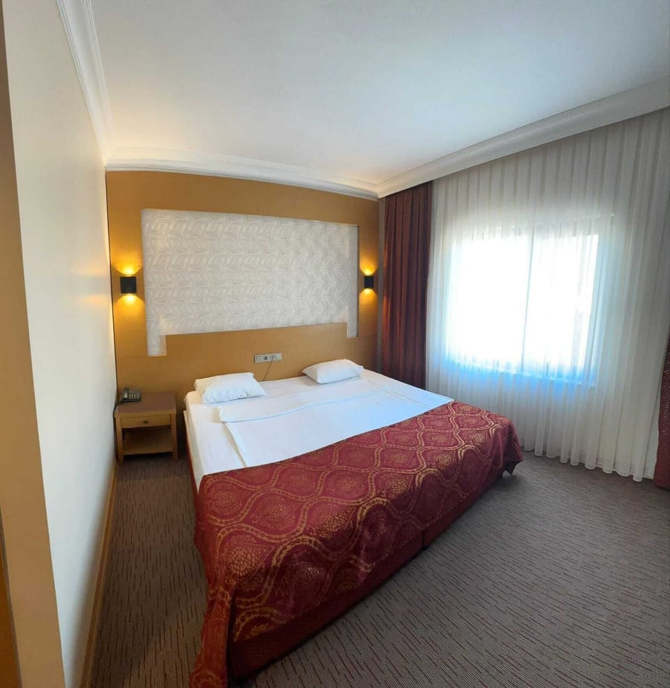 Comfort Double Room | Desk, laptop workspace, free WiFi