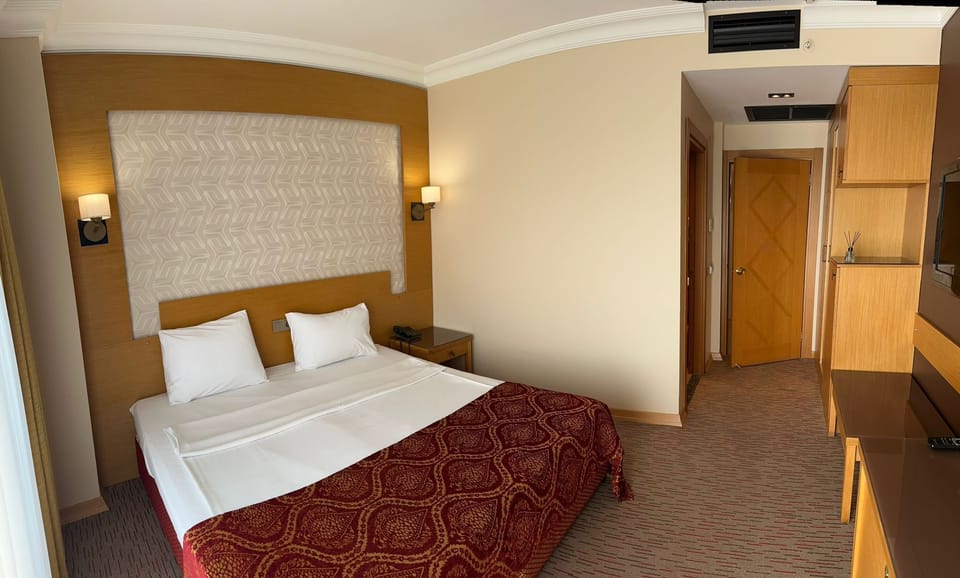 Comfort Single Room | Desk, laptop workspace, free WiFi