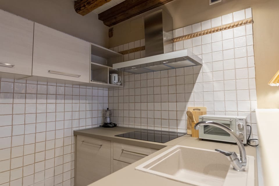 Apartment | Private kitchen | Electric kettle