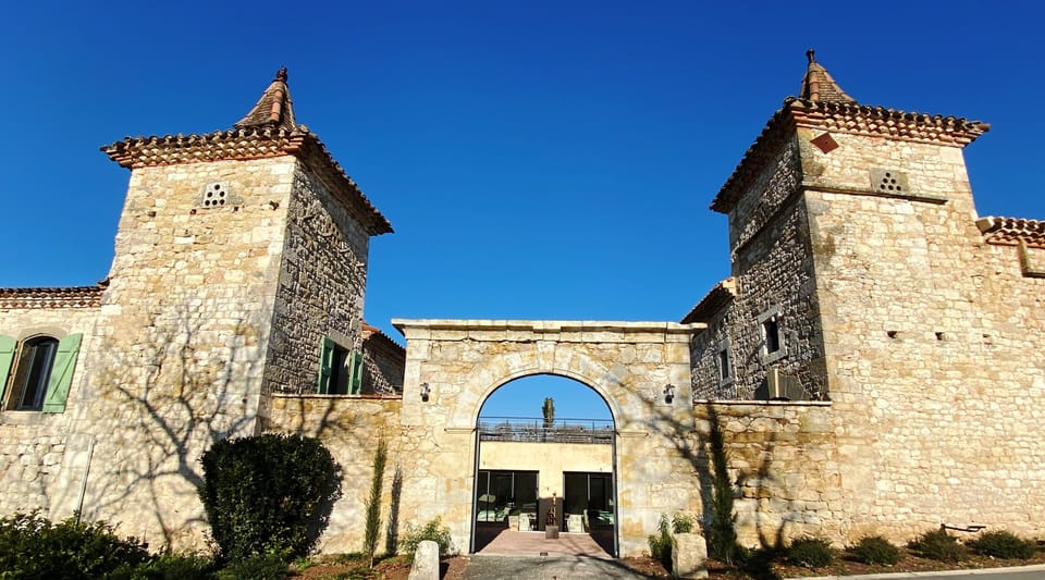 DOMAINE DE LEJOS - Portes d'Albi Bed and Breakfast in Occitanie