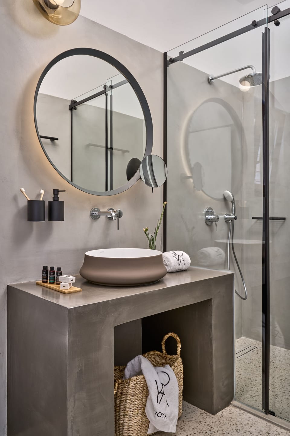 Shower, rainfall showerhead, designer toiletries, hair dryer