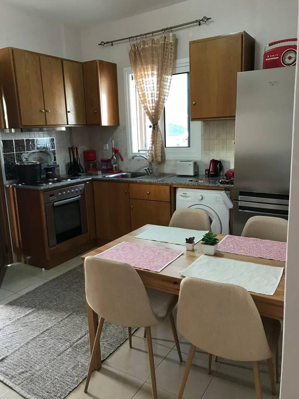 Apartment | Private kitchen | Fridge, microwave, oven, stovetop